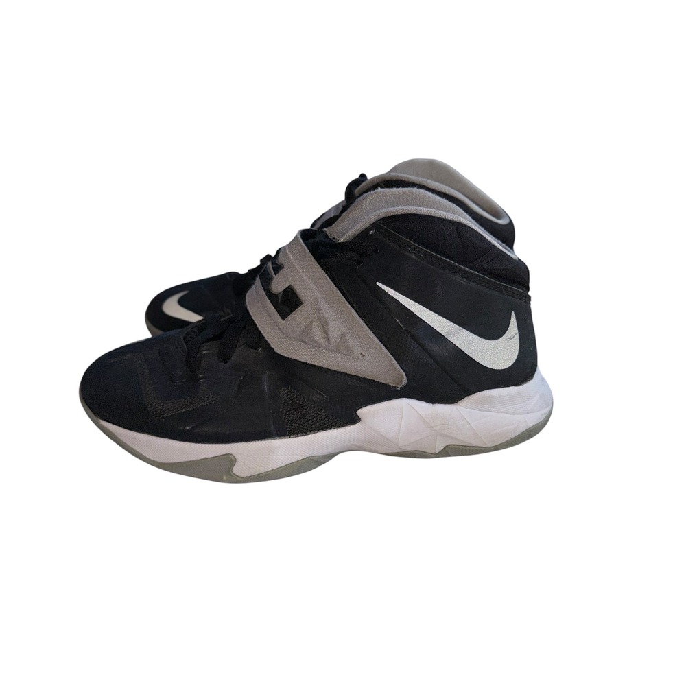 Nike LeBron Soldier 7 Basketball Shoes Youth Size 6Y Black Silver Good Mid Top